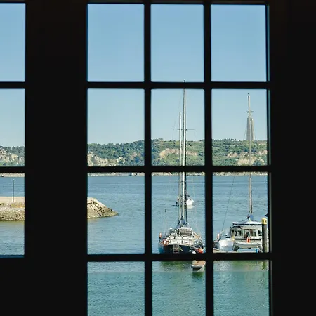 Docas 4* Lisbon